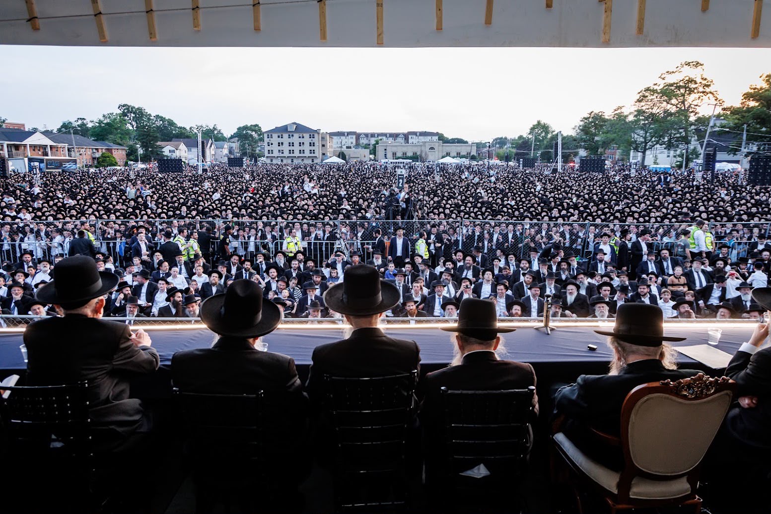 More than 35,000 Declare Their Allegiance to Lomdei Torah at Massive Lakewood Asifa 