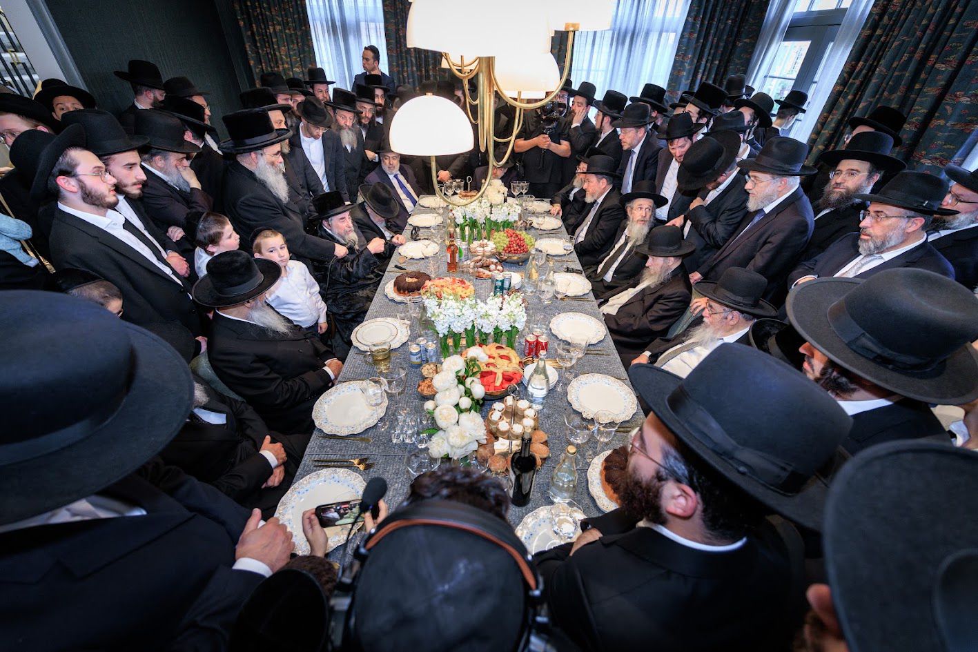 Keren Olam Hatorah Visits Boro Park with Urgent Message for Local Kehillos